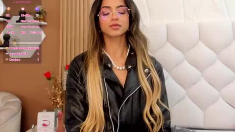 emma cortez online show from 03/06/25, 12:43