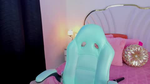 Welcome Im yosein  Your love is my passion activate it with your tips and enjoy with me online show from 02/04/25, 10:34