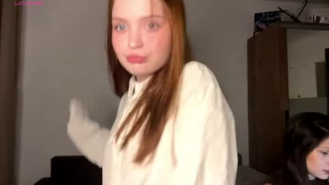 Snapshot of emmacutty chatting on 04/16/26, 05:14 Emma online show from 04/16/26, 05:14