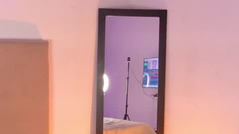 E M M A  online show from 03/17/26, 04:21