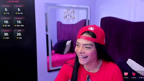 emmaebony_ online show from 04/27/26, 12:58