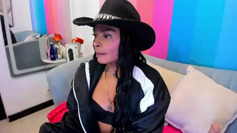 emmaebony_ online show from 07/22/26, 11:02
