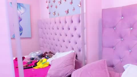 emmaebony_ online show from 07/28/26, 03:54