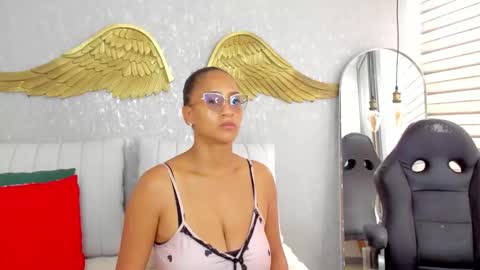  Emma Ferrary  online show from 01/11/26, 04:01