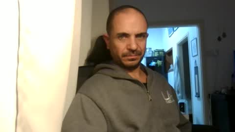 Ariel online show from 02/15/26, 11:34