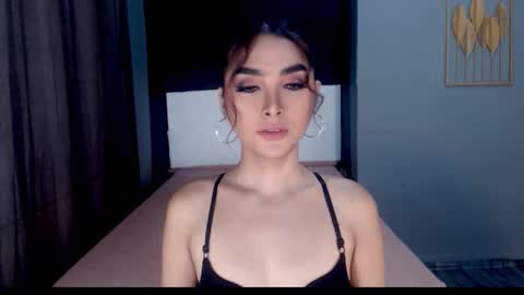 Emma online show from 04/16/26, 02:34