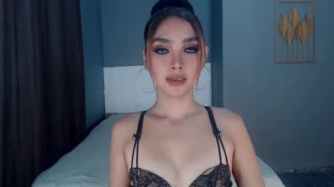 Emma online show from 07/23/26, 02:09