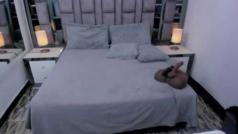 EMMA HILL online show from 11/03/25, 12:06