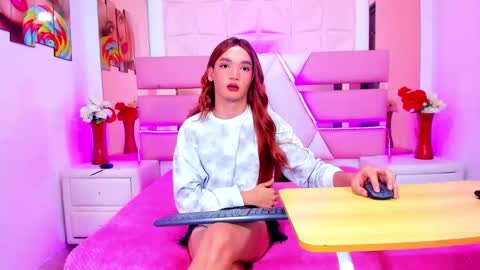 Emma Hilton online show from 05/11/26, 07:55