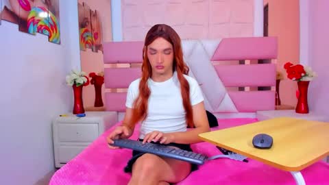 Emma Hilton online show from 05/13/26, 02:03