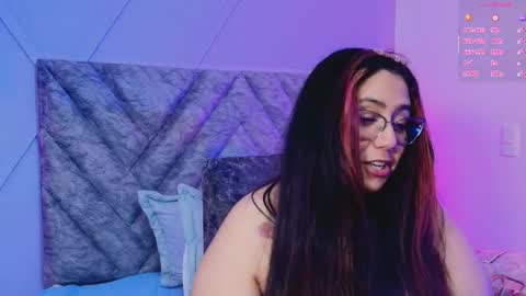  Emma  online show from 10/12/25, 03:38