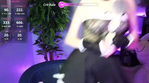 Snapshot of emmalarkins chatting on 12/14/24, 01:05 Emma online show from 12/14/24, 01:05