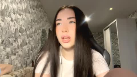 Emma online show from 04/09/26, 07:14