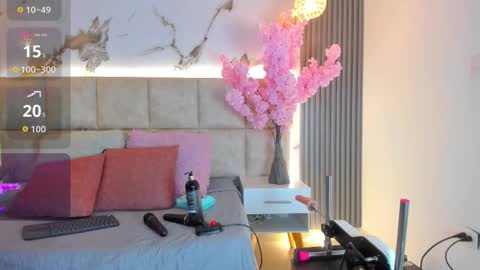 emmalove01 online show from 03/20/26, 02:38