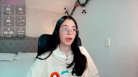 Snapshot of emmalove_doll chatting on 01/06/26, 11:58 Emmas Room online show from 01/06/26, 11:58