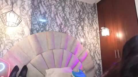 Snapshot of emmamiller__ chatting on 02/18/26, 10:55 online show from 02/18/26, 10:55