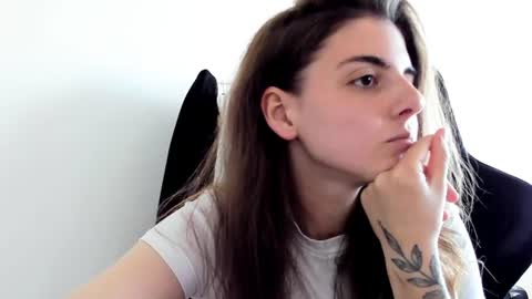 Emma online show from 06/20/26, 12:08