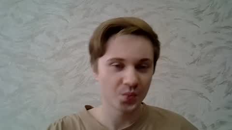 Snapshot of emmanuel_manny chatting on 11/15/25, 11:40 emmanuel_manny online show from 11/15/25, 11:40