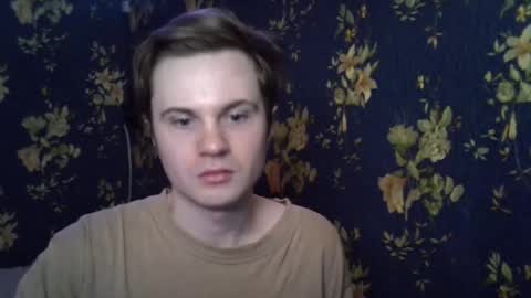 Snapshot of emmanuel_manny chatting on 12/05/25, 09:00 emmanuel_manny online show from 12/05/25, 09:00