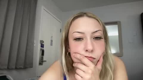 emmaraee online show from 06/14/26, 06:26