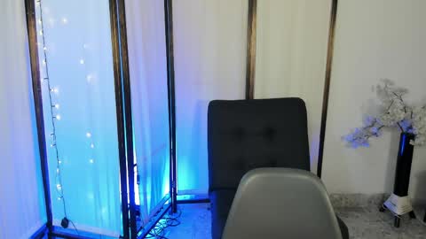 emmaray3 online show from 06/05/26, 11:05