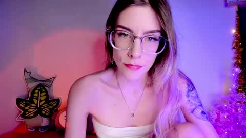 RH-NEGATIVE GREEN-EYED BAELIEN online show from 02/18/25, 01:22