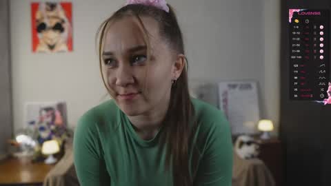 Mia online show from 04/16/26, 07:58