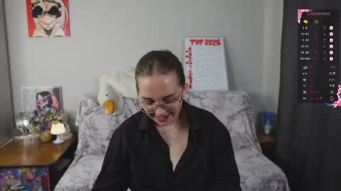 Mia online show from 06/22/26, 05:21