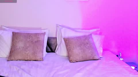 Emma online show from 04/28/26, 08:25