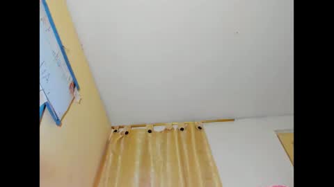 hi im emmalina welcome to your happy place online show from 03/03/25, 12:37