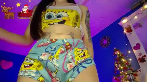 Snapshot of emmaxx7 chatting on 12/10/24, 07:32 Emma online show from 12/10/24, 07:32