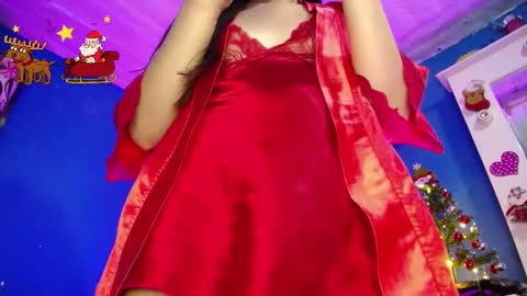 Snapshot of emmaxx7 chatting on 12/23/24, 07:41 Emma online show from 12/23/24, 07:41