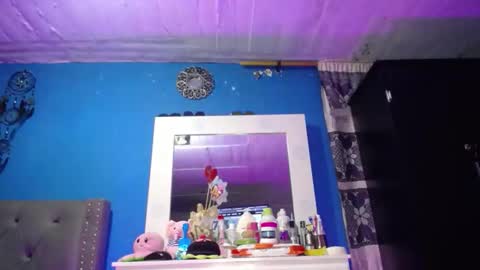 Snapshot of emmaxx7 chatting on 02/04/26, 01:28 Emma online show from 02/04/26, 01:28