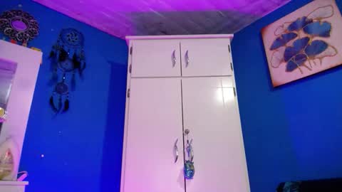 Snapshot of emmaxx7 chatting on 02/23/26, 09:12 Emma online show from 02/23/26, 09:12