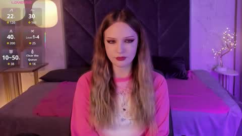 Snapshot of emmazing_ chatting on 11/26/25, 09:38 Iris online show from 11/26/25, 09:38