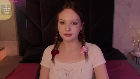 Snapshot of emmazing_ chatting on 11/28/25, 08:55 Iris online show from 11/28/25, 08:55