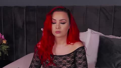 Snapshot of emmelyn_ chatting on 03/02/26, 05:41 Emm online show from 03/02/26, 05:41