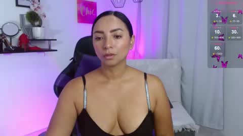 Emmi Cam online show from 04/10/26, 01:16