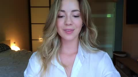 Miss Emmi online show from 06/06/26, 11:59