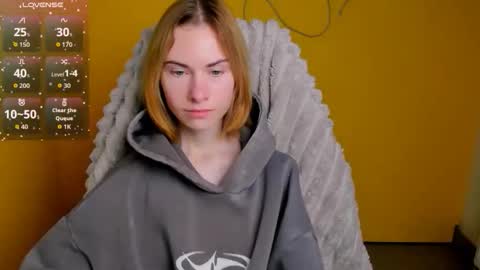 Emmi online show from 02/01/26, 07:07