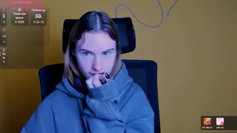 Emmi online show from 02/18/26, 06:20