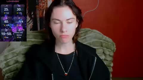 Snapshot of emmi_rossum chatting on 05/17/26, 11:17 Emmi online show from 05/17/26, 11:17
