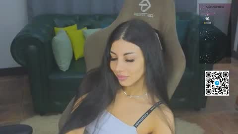 Mia online show from 12/02/25, 07:20