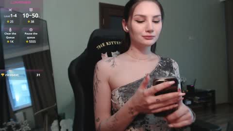 Emily online show from 01/26/25, 06:59