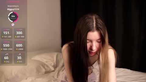 Snapshot of emmie_everly chatting on 09/13/25, 07:13 emmie_everly online show from 09/13/25, 07:13