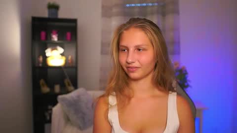 Emmie online show from 11/02/25, 02:08