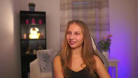 Emmie online show from 02/04/26, 02:12