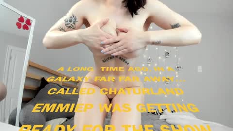 Snapshot of emmiep chatting on 09/23/25, 02:42 emmiep online show from 09/23/25, 02:42