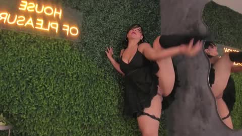 Emmiily online show from 02/09/25, 10:32