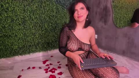 Emmiily online show from 03/12/25, 06:40